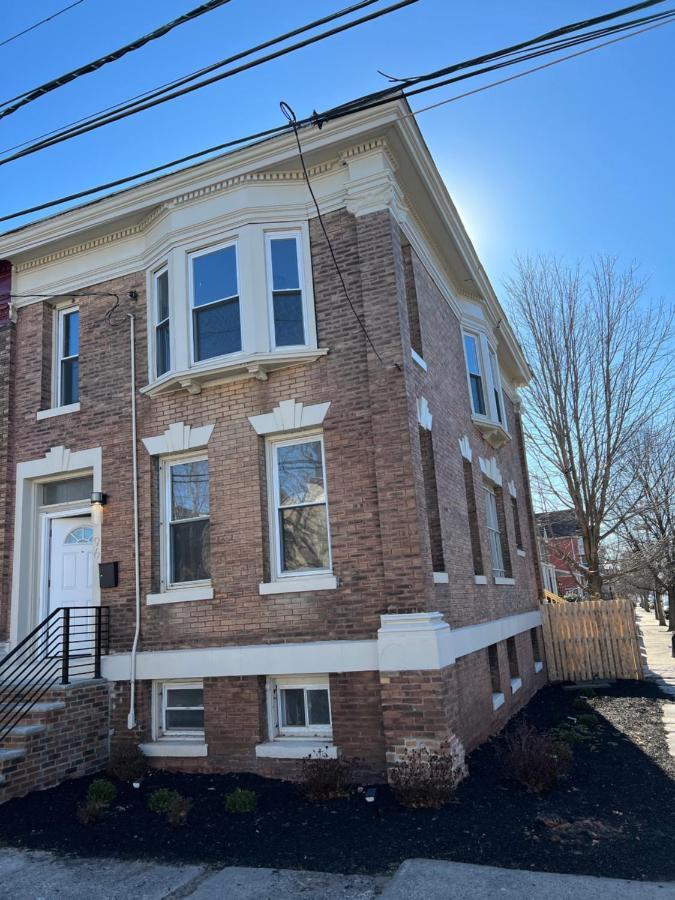 Luxurious Townhouse Near Nyc Villa นูวาร์ก ภายนอก รูปภาพ