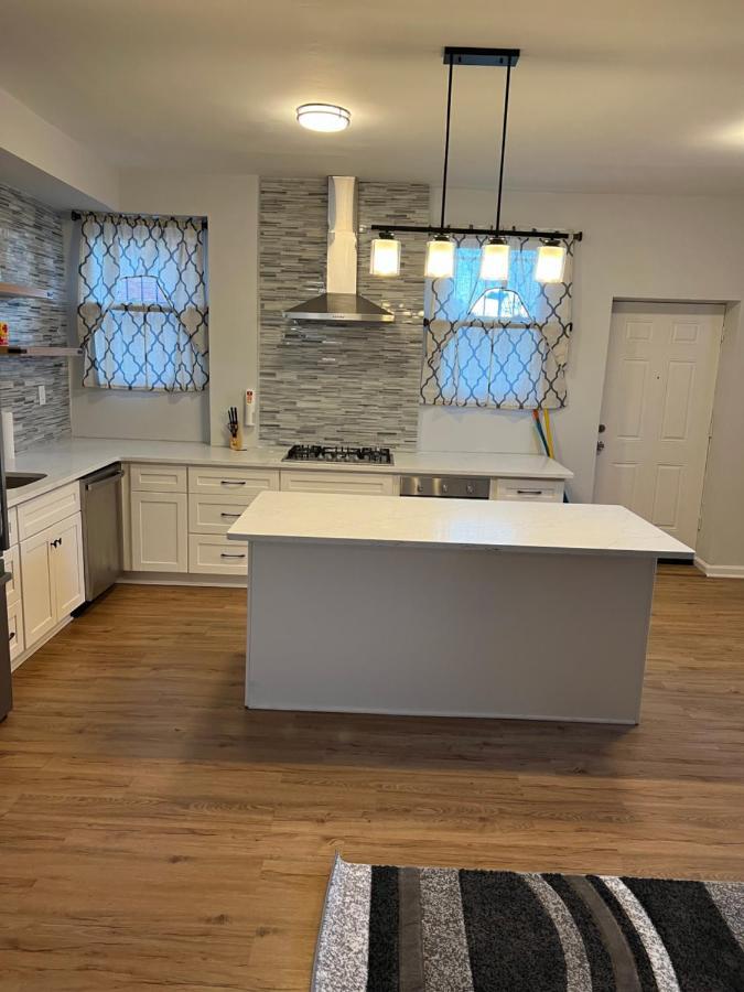 Luxurious Townhouse Near Nyc Villa นูวาร์ก ภายนอก รูปภาพ